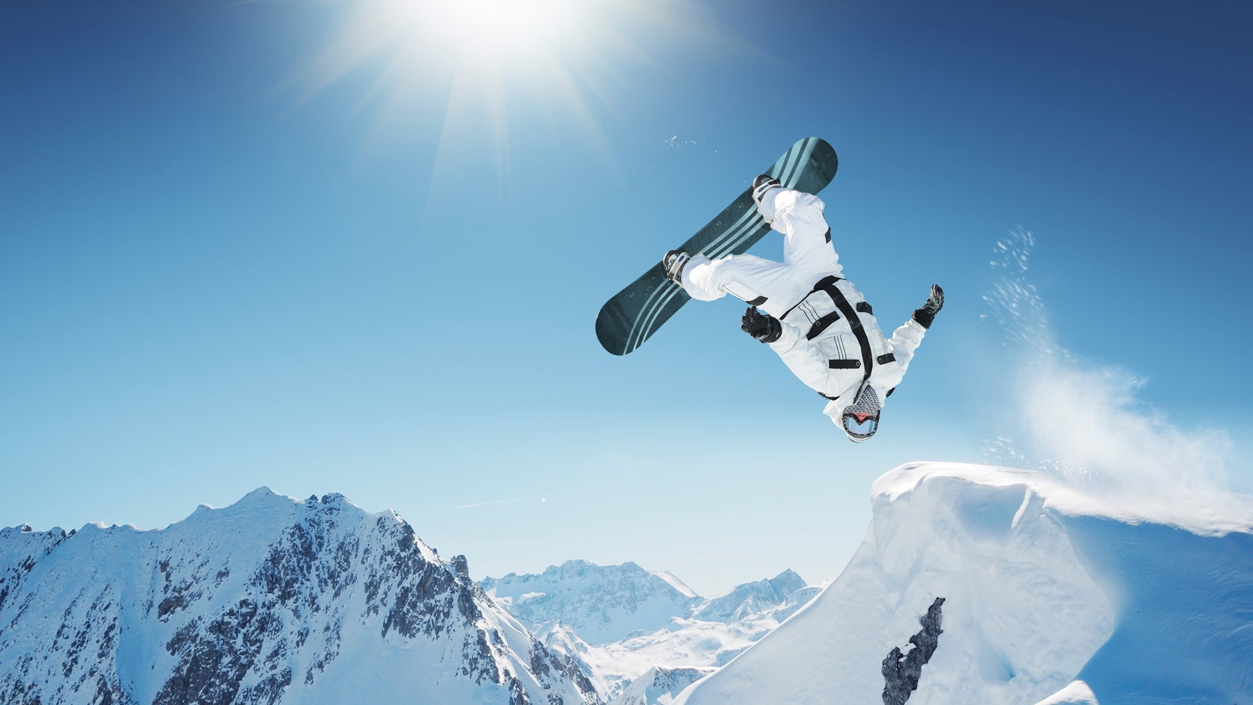 开云下载-德约再破纪录，媒体称其“网坛之王”